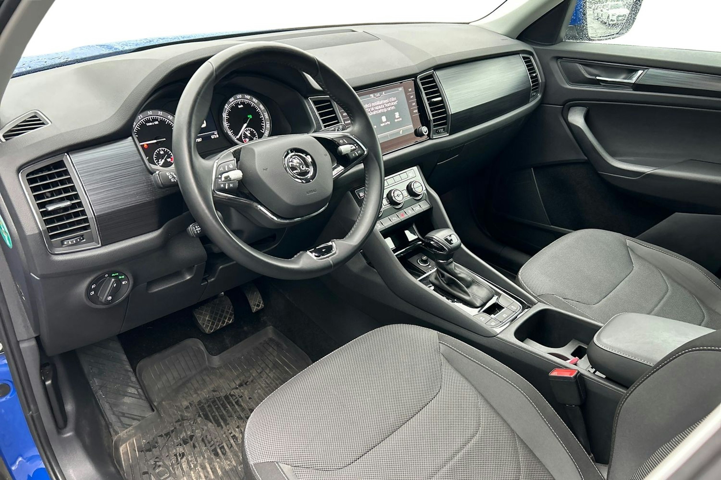 sininen Skoda Kodiaq 2021 kuva 3.