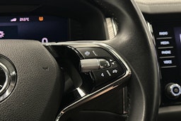 valkoinen Skoda Kodiaq 2022 kuva 21.