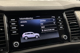 valkoinen Skoda Kodiaq 2022 kuva 26.