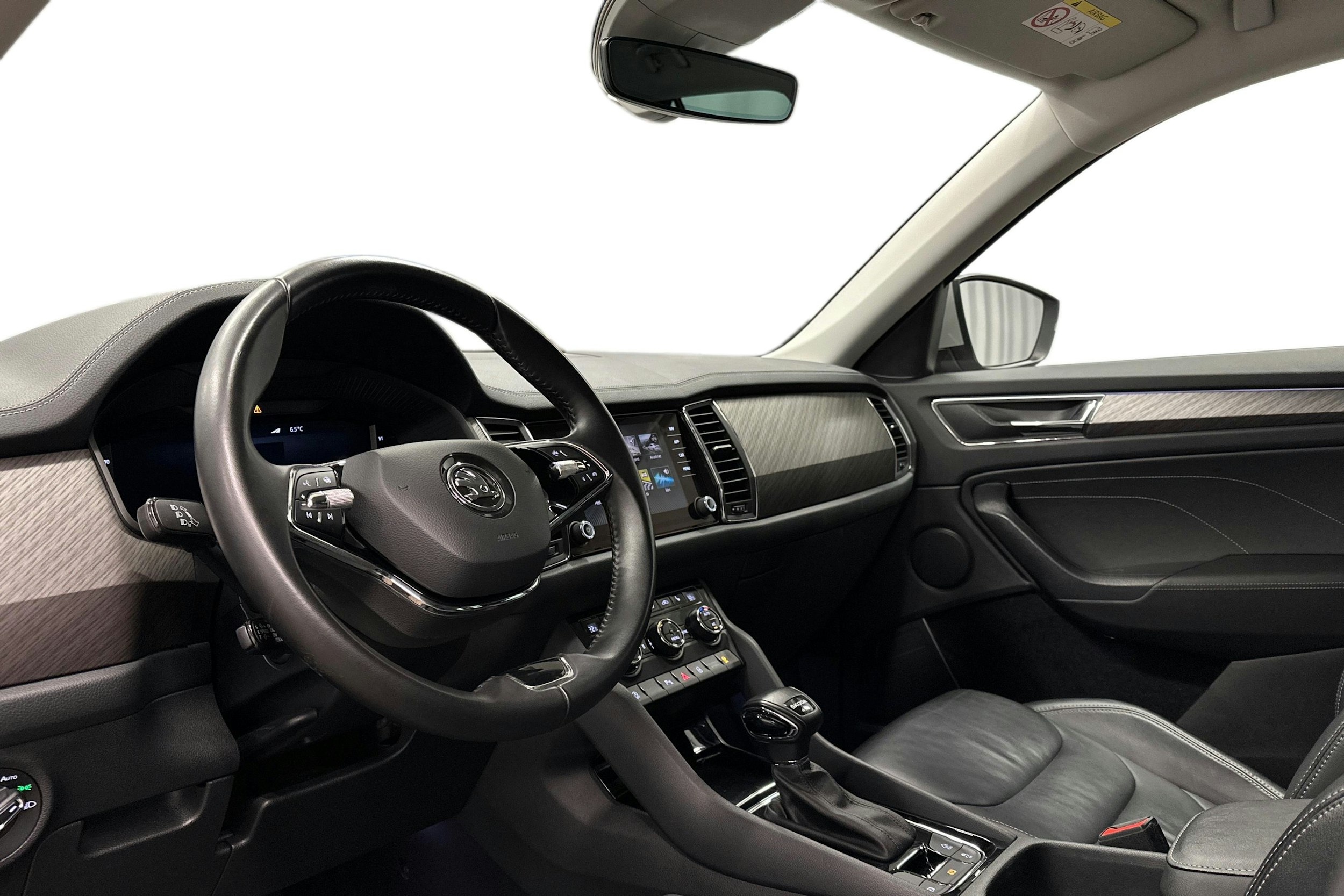 harmaa Skoda Kodiaq 2022 kuva 7.