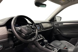 harmaa Skoda Kodiaq 2022 kuva 7.