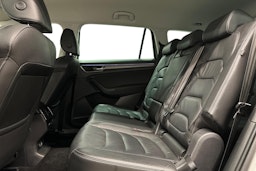 harmaa Skoda Kodiaq 2022 kuva 10.