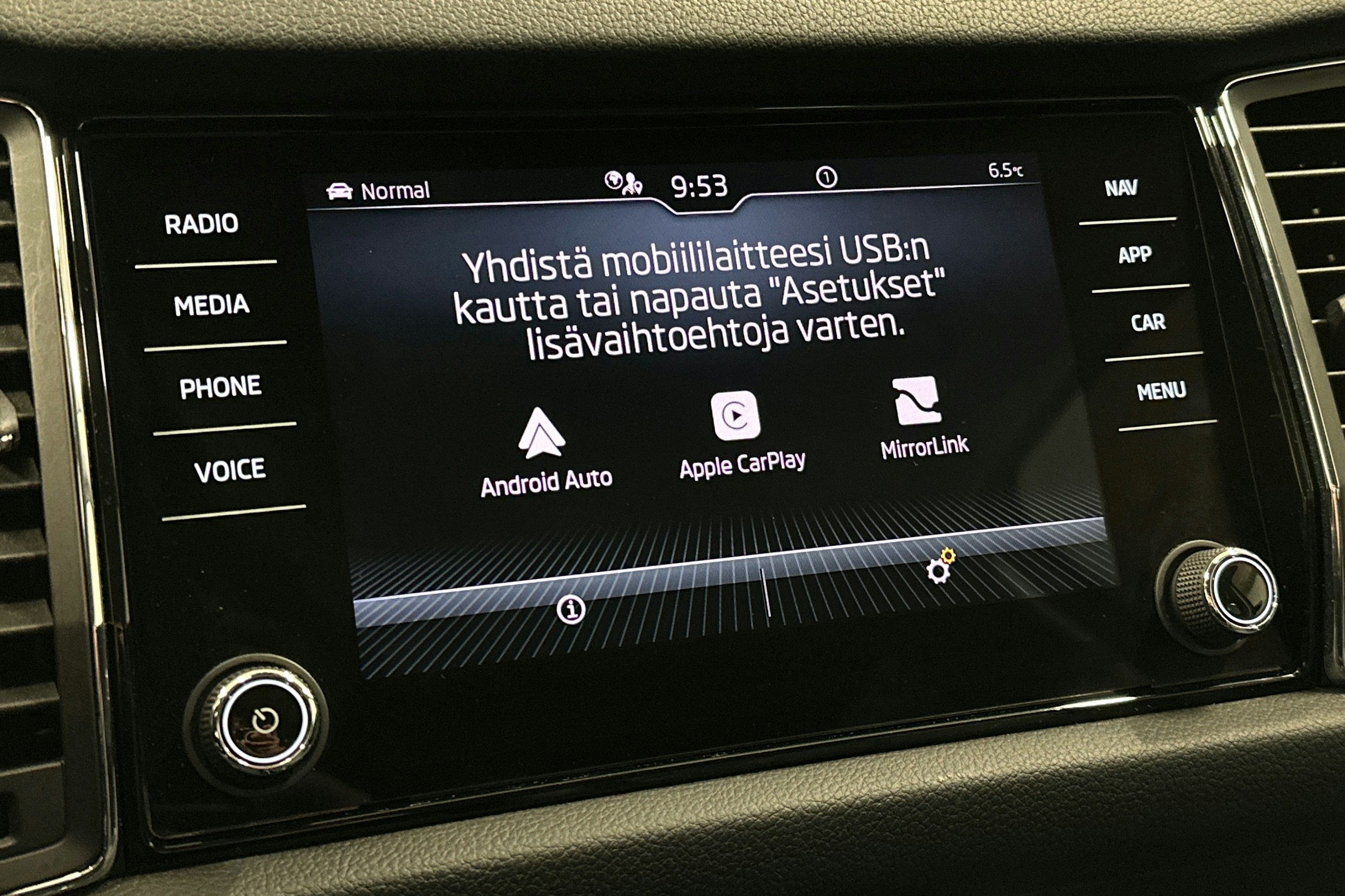 harmaa Skoda Kodiaq 2022 kuva 24.