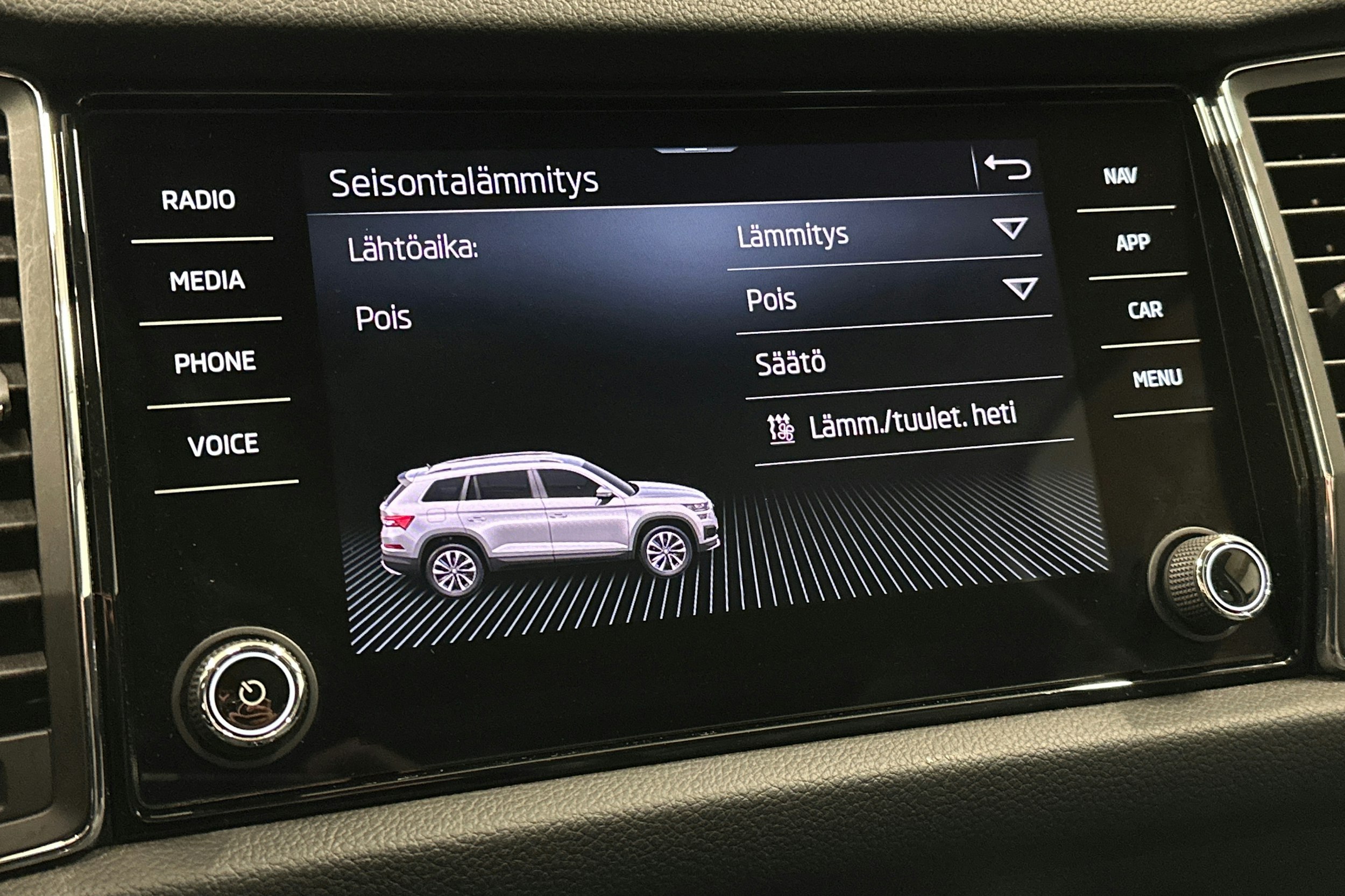 harmaa Skoda Kodiaq 2022 kuva 25.