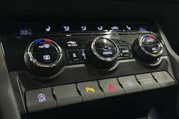 harmaa Skoda Kodiaq 2022 kuva 27.