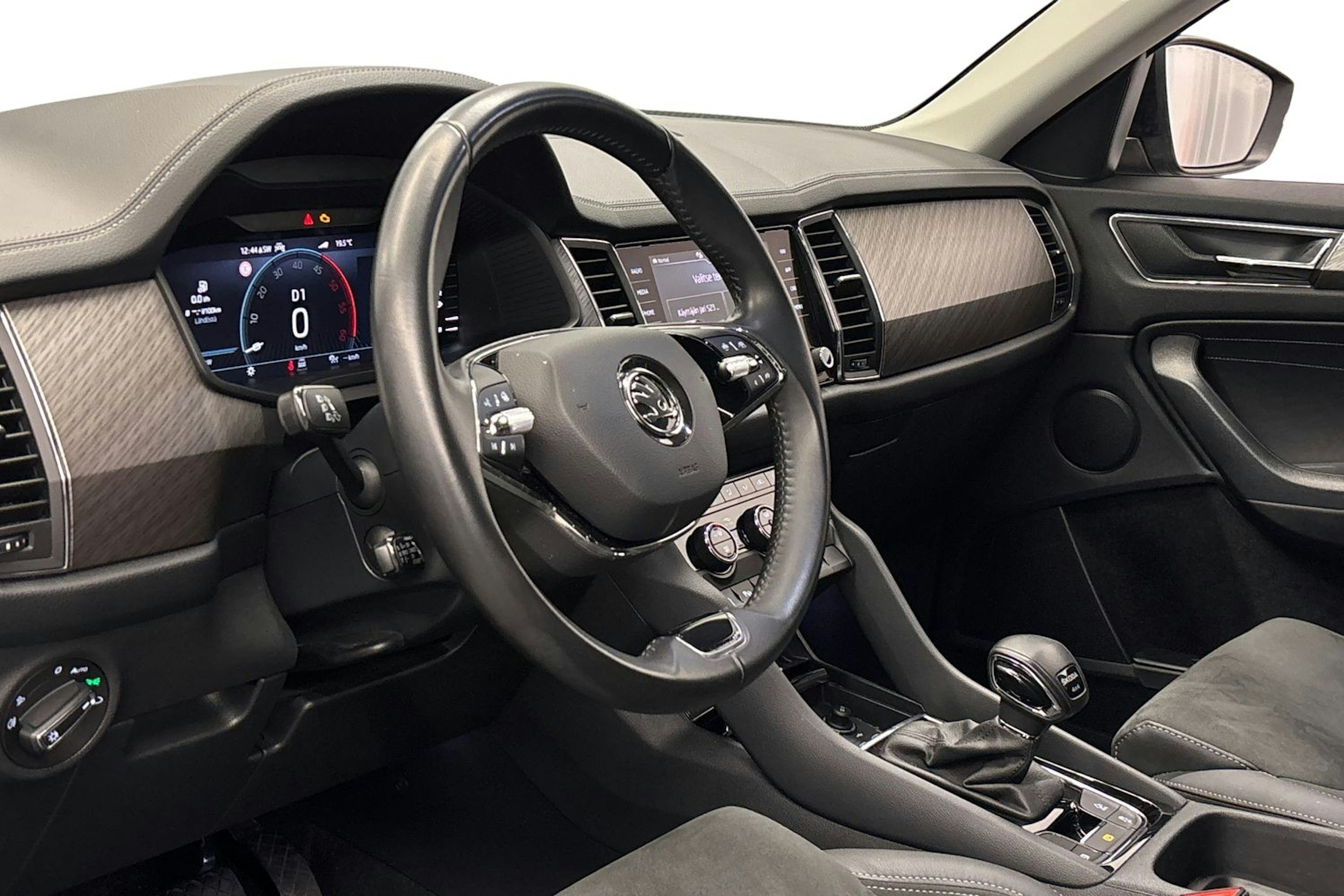 musta Skoda Kodiaq 2022 kuva 7.