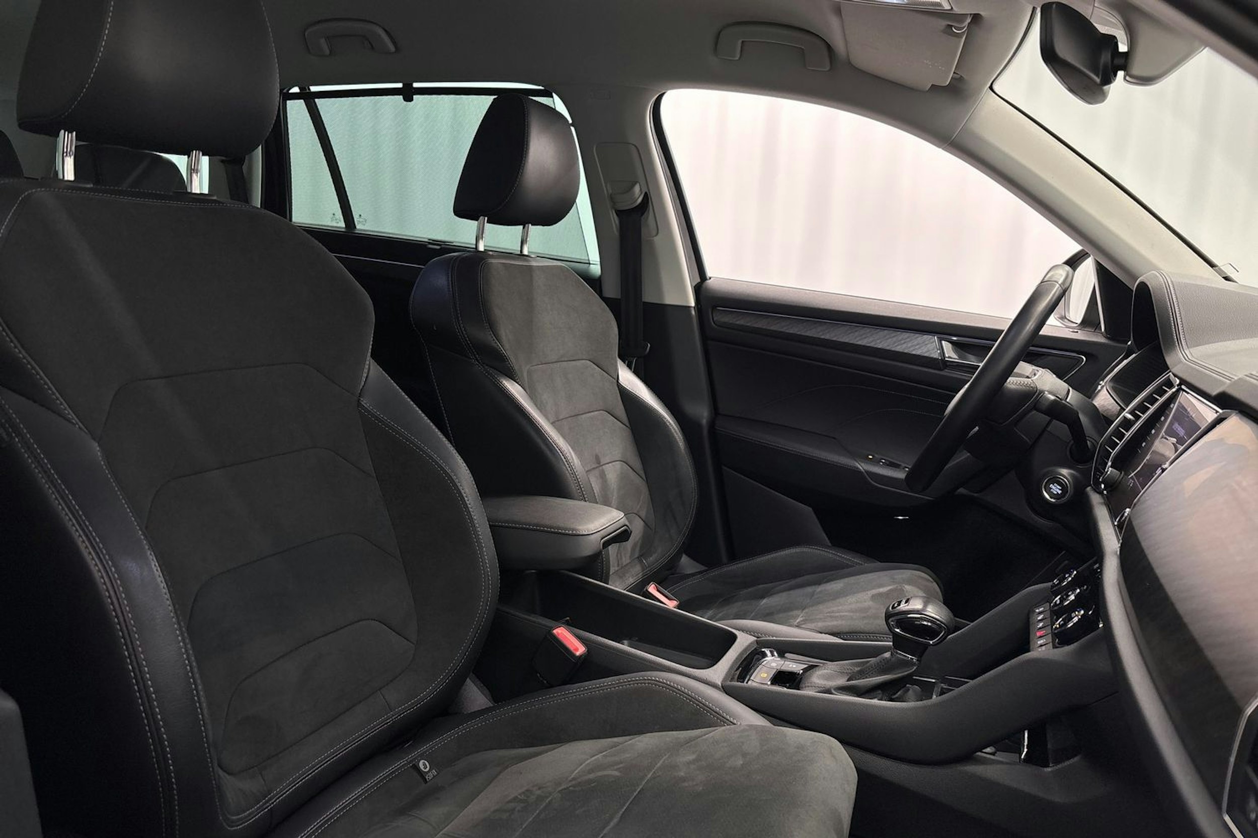 musta Skoda Kodiaq 2022 kuva 15.