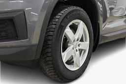 harmaa Skoda Kodiaq 2022 kuva 11.