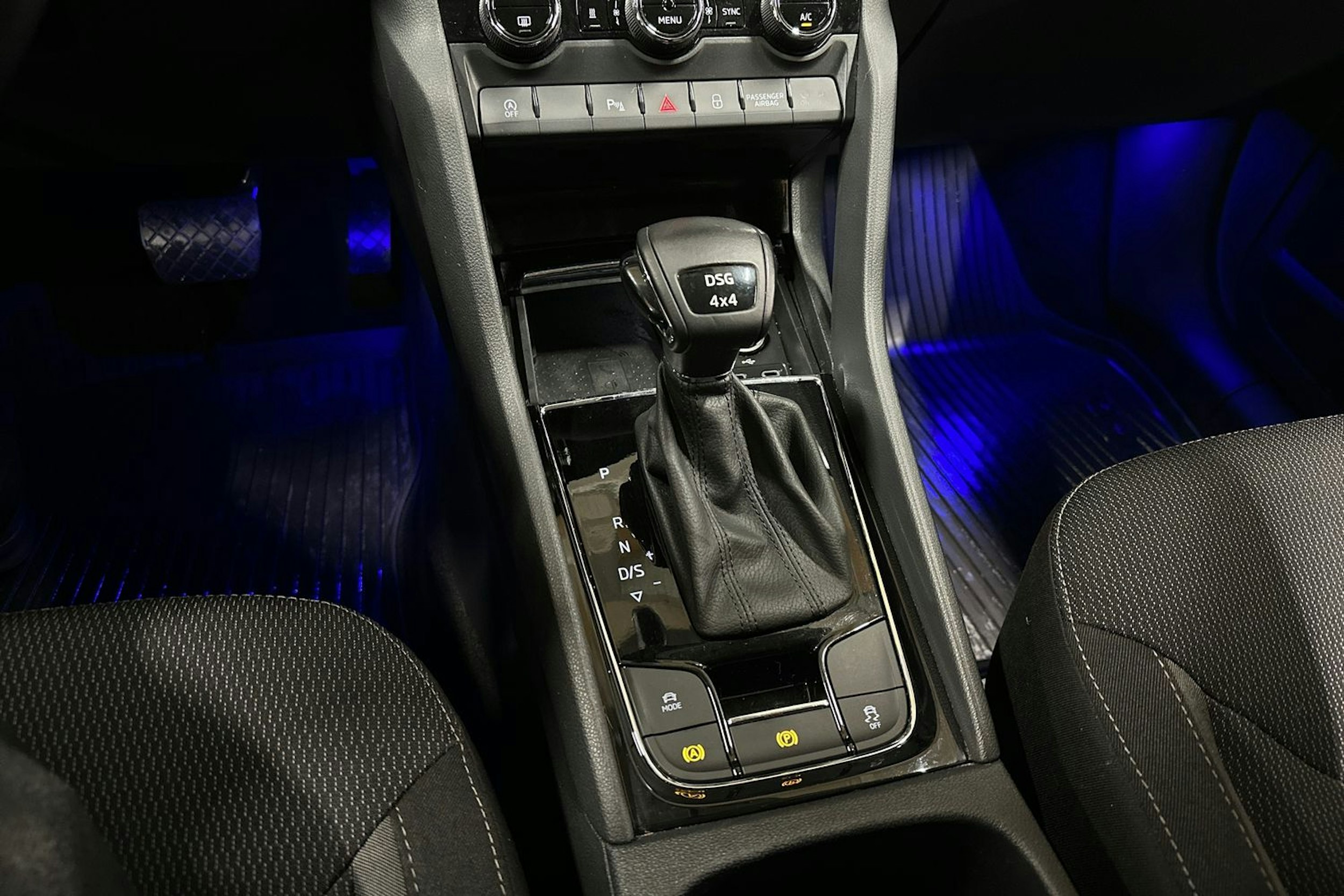 harmaa Skoda Kodiaq 2022 kuva 20.