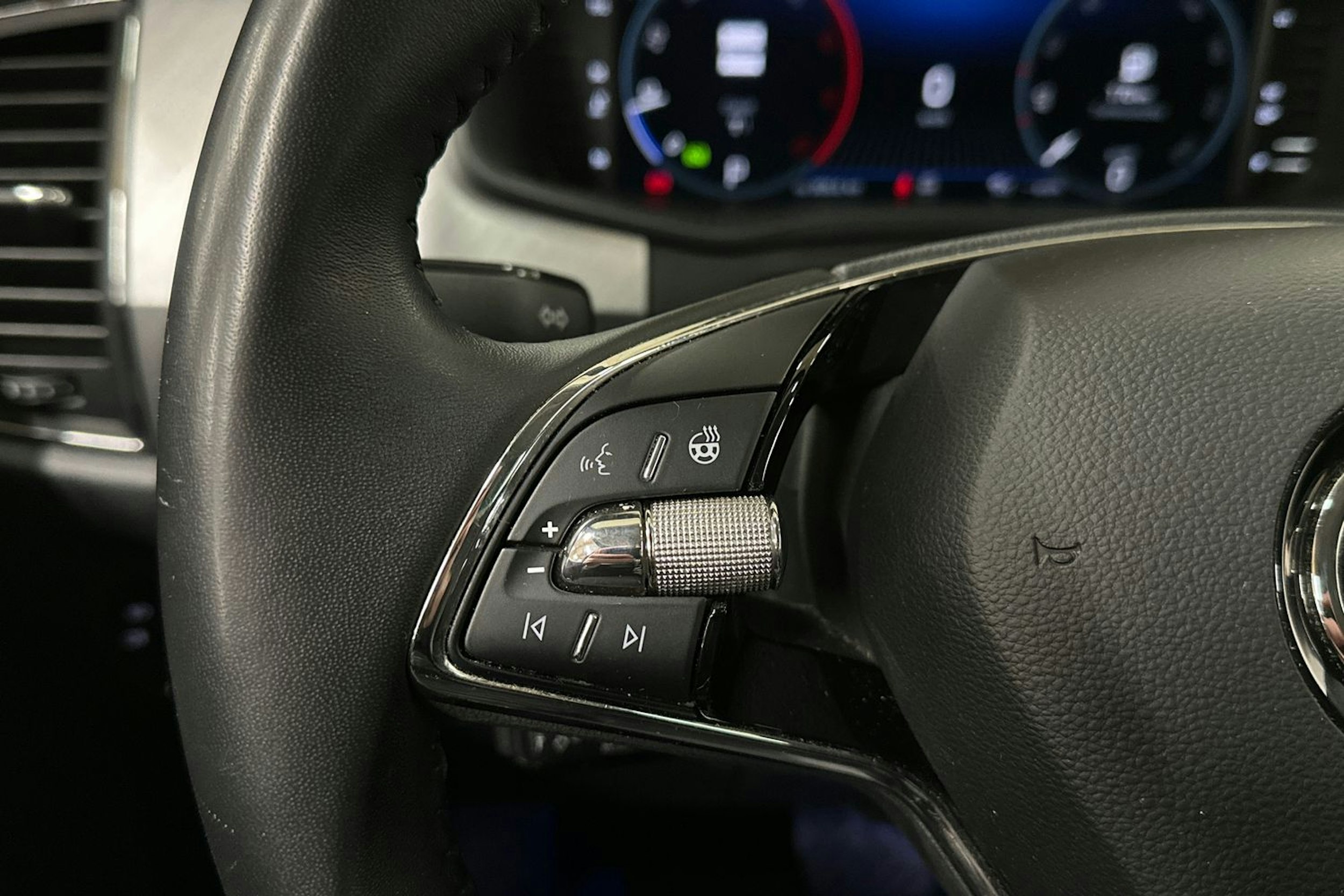 harmaa Skoda Kodiaq 2022 kuva 25.