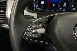 harmaa Skoda Kodiaq 2022 kuva 25.