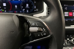 harmaa Skoda Kodiaq 2022 kuva 26.