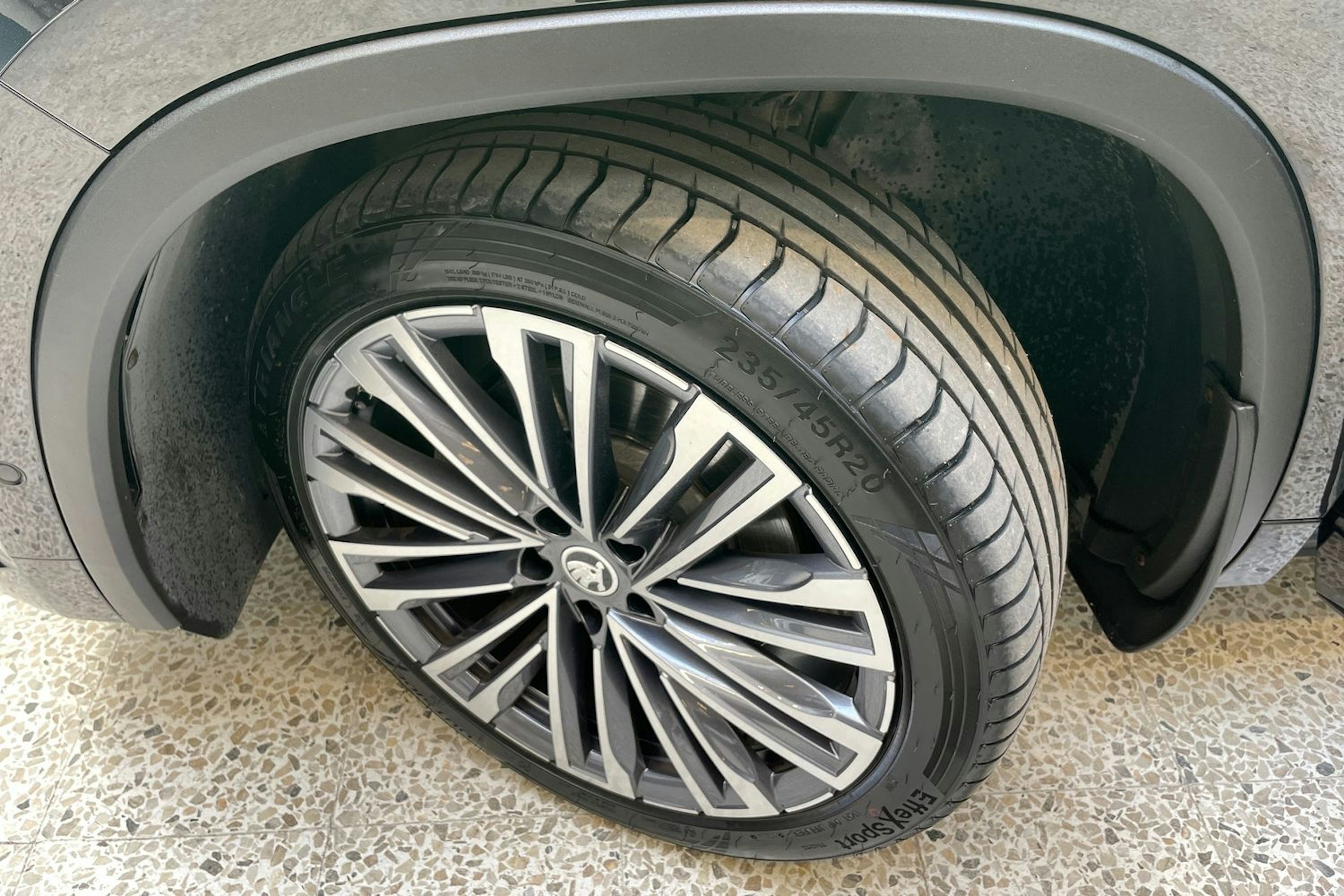 musta Skoda Kodiaq 2022 kuva 13.