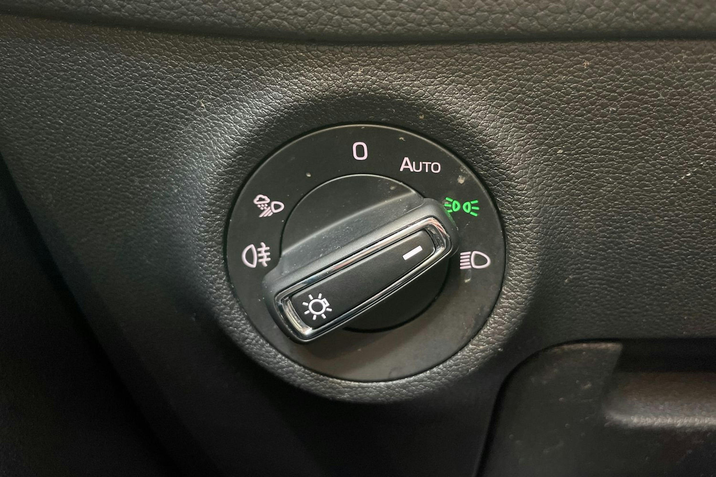 musta Skoda Kodiaq 2022 kuva 20.