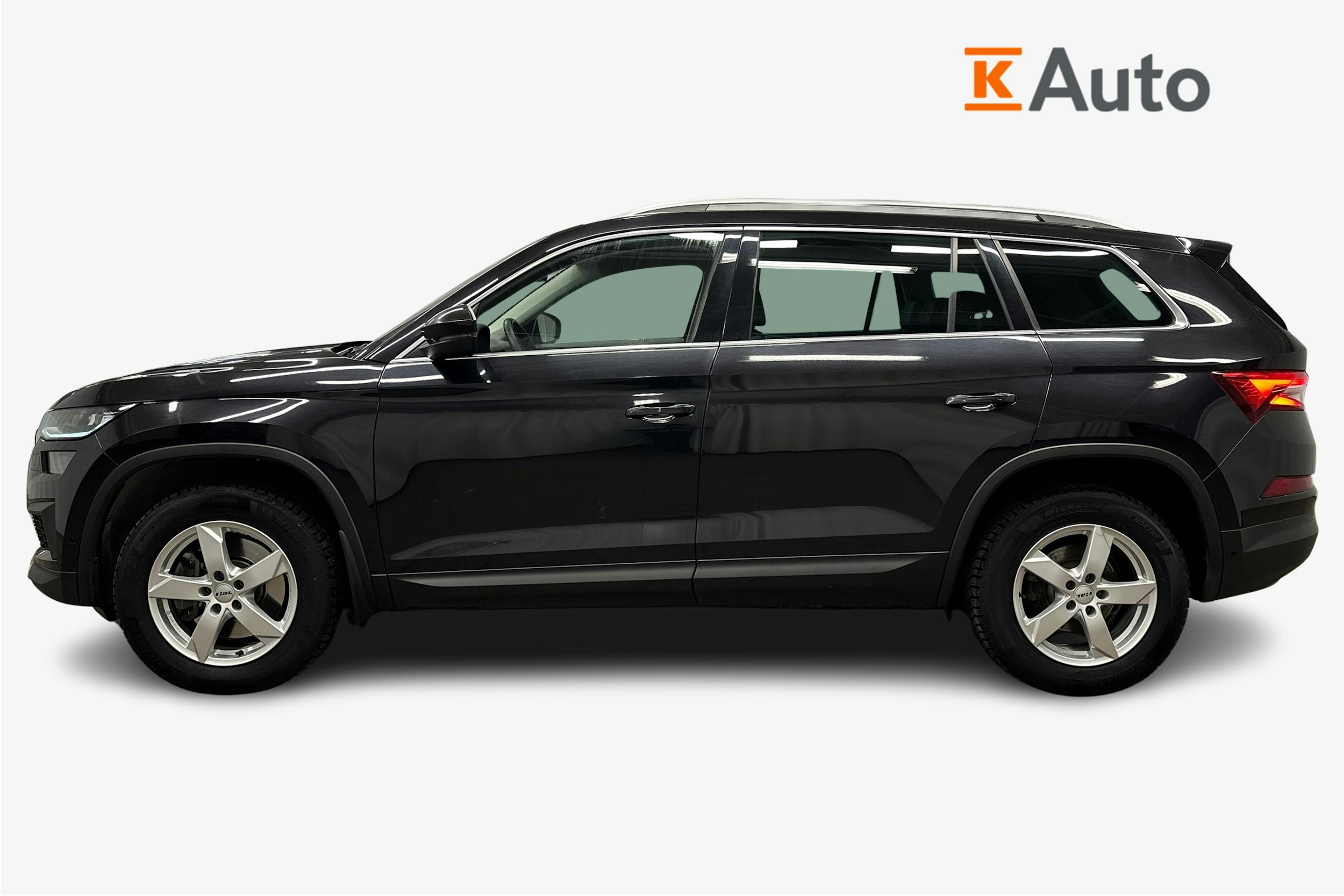 musta Skoda Kodiaq 2022 kuva 6.