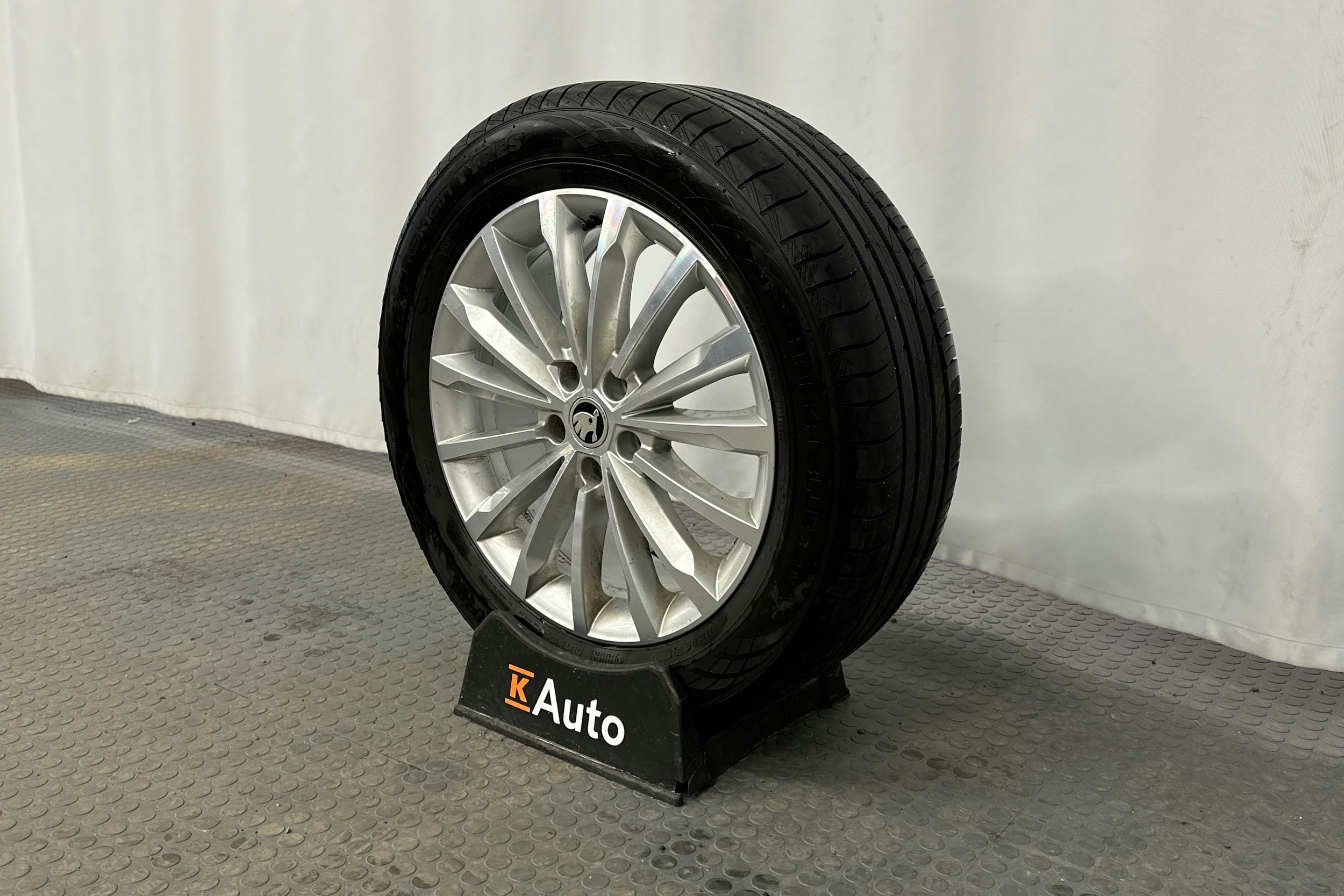 musta Skoda Kodiaq 2022 kuva 13.