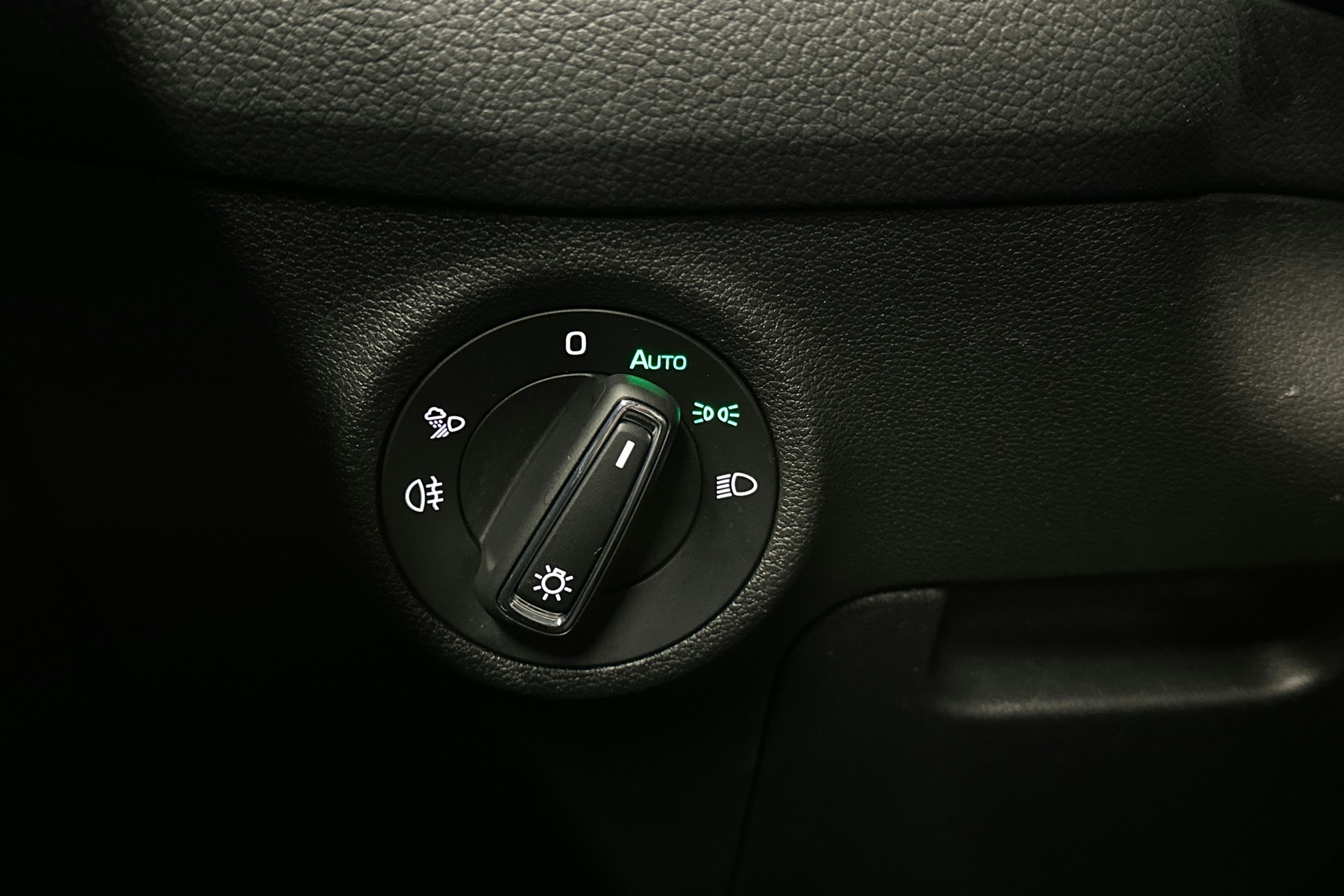 musta Skoda Kodiaq 2022 kuva 21.