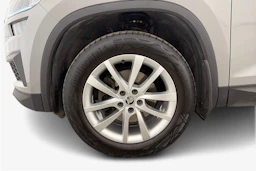 harmaa Skoda Kodiaq 2022 kuva 12.