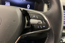 harmaa Skoda Kodiaq 2022 kuva 20.