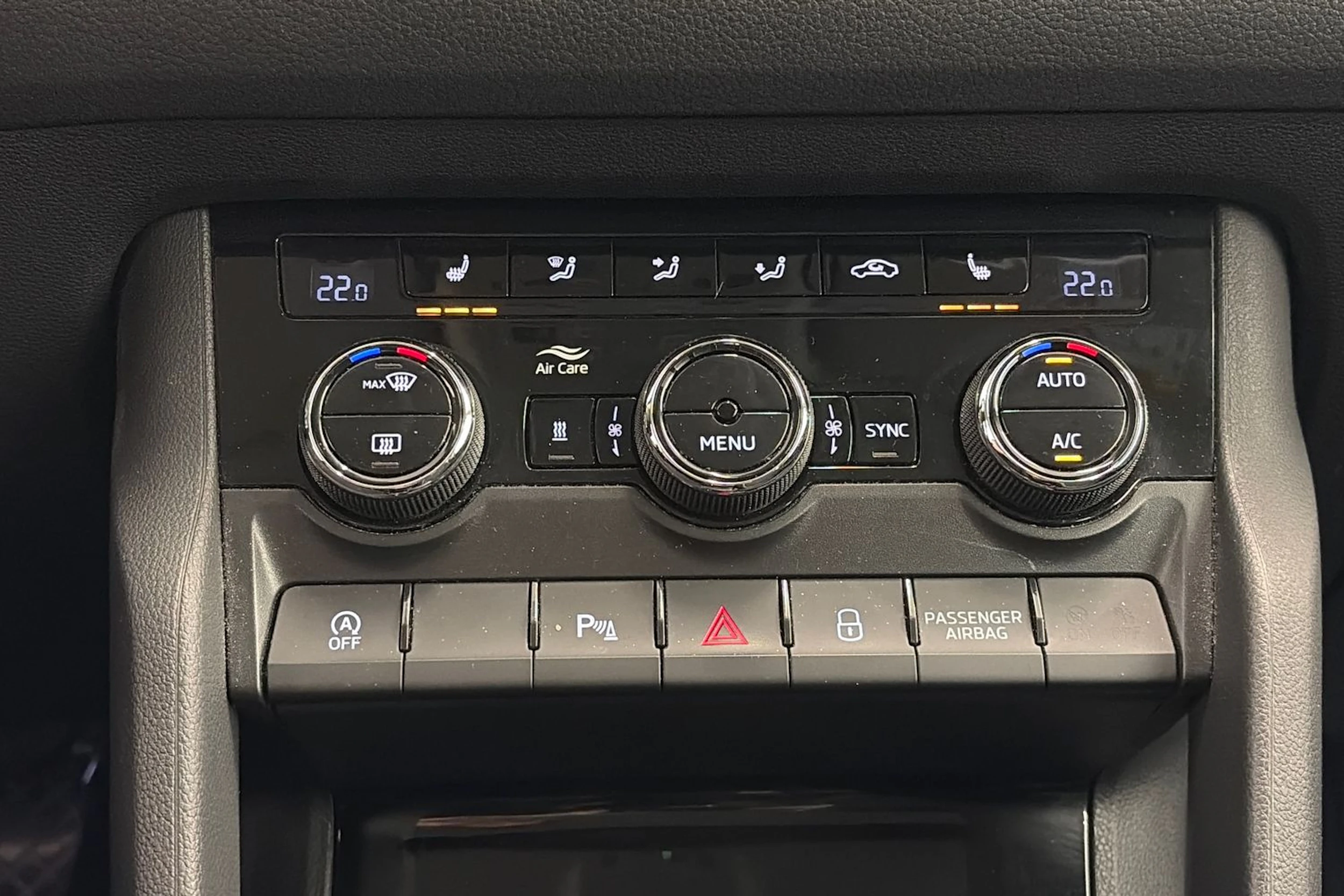 harmaa Skoda Kodiaq 2022 kuva 25.