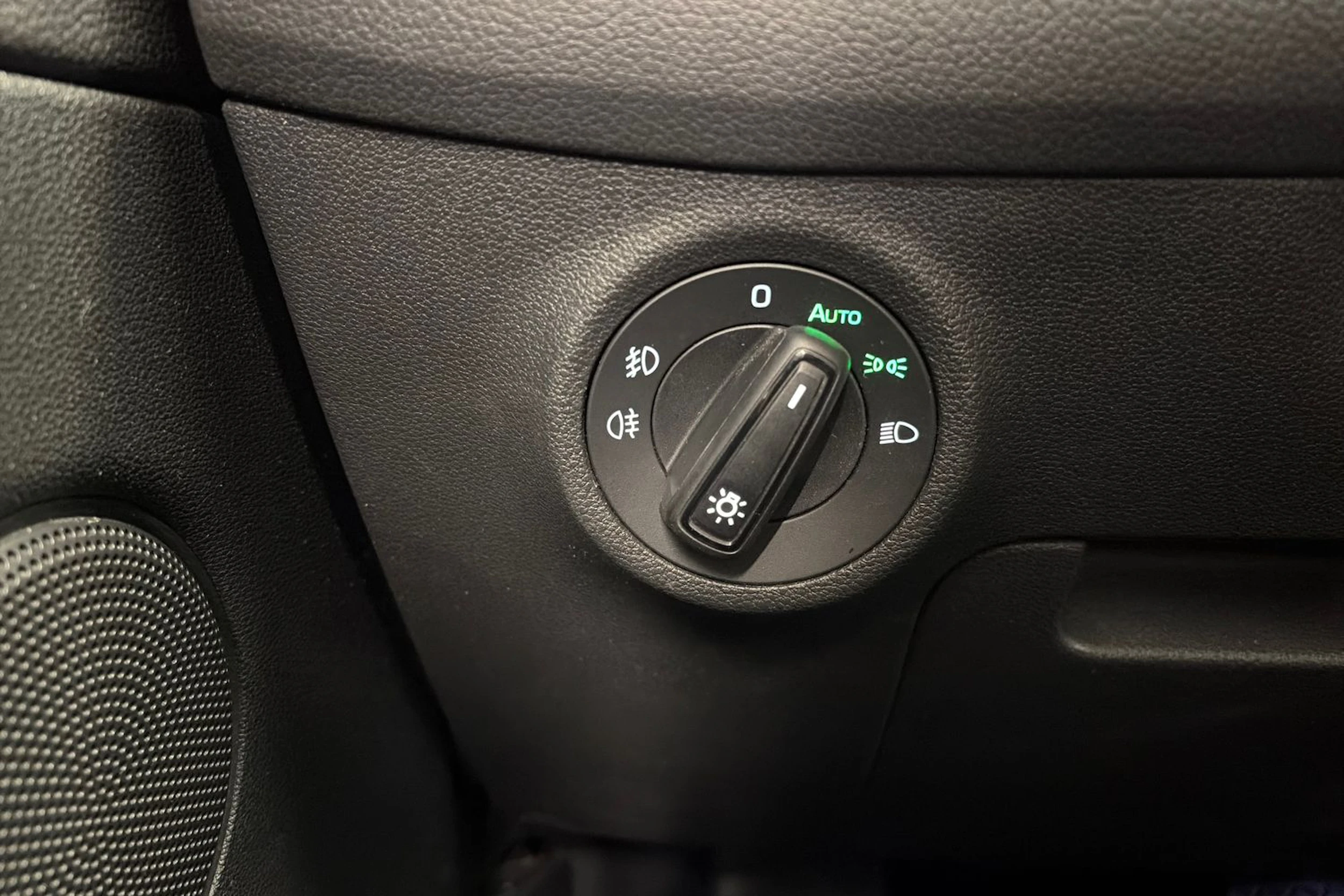 harmaa Skoda Kodiaq 2022 kuva 27.