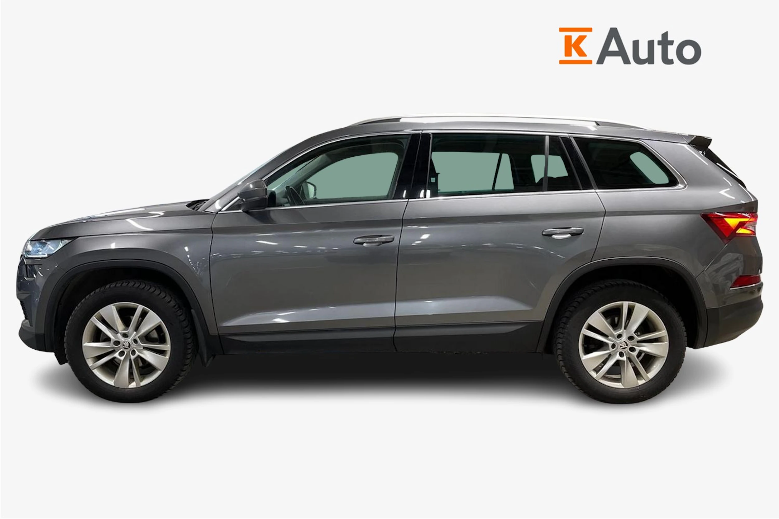 harmaa Skoda Kodiaq 2022 kuva 5.