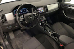 harmaa Skoda Kodiaq 2022 kuva 6.
