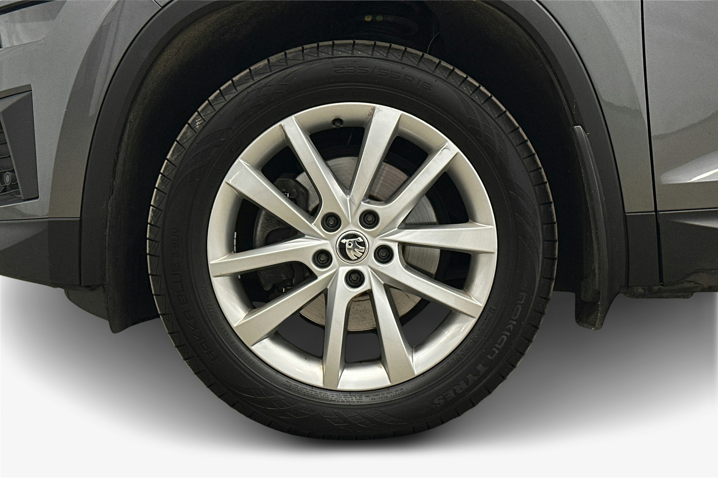 harmaa Skoda Kodiaq 2022 kuva 11.