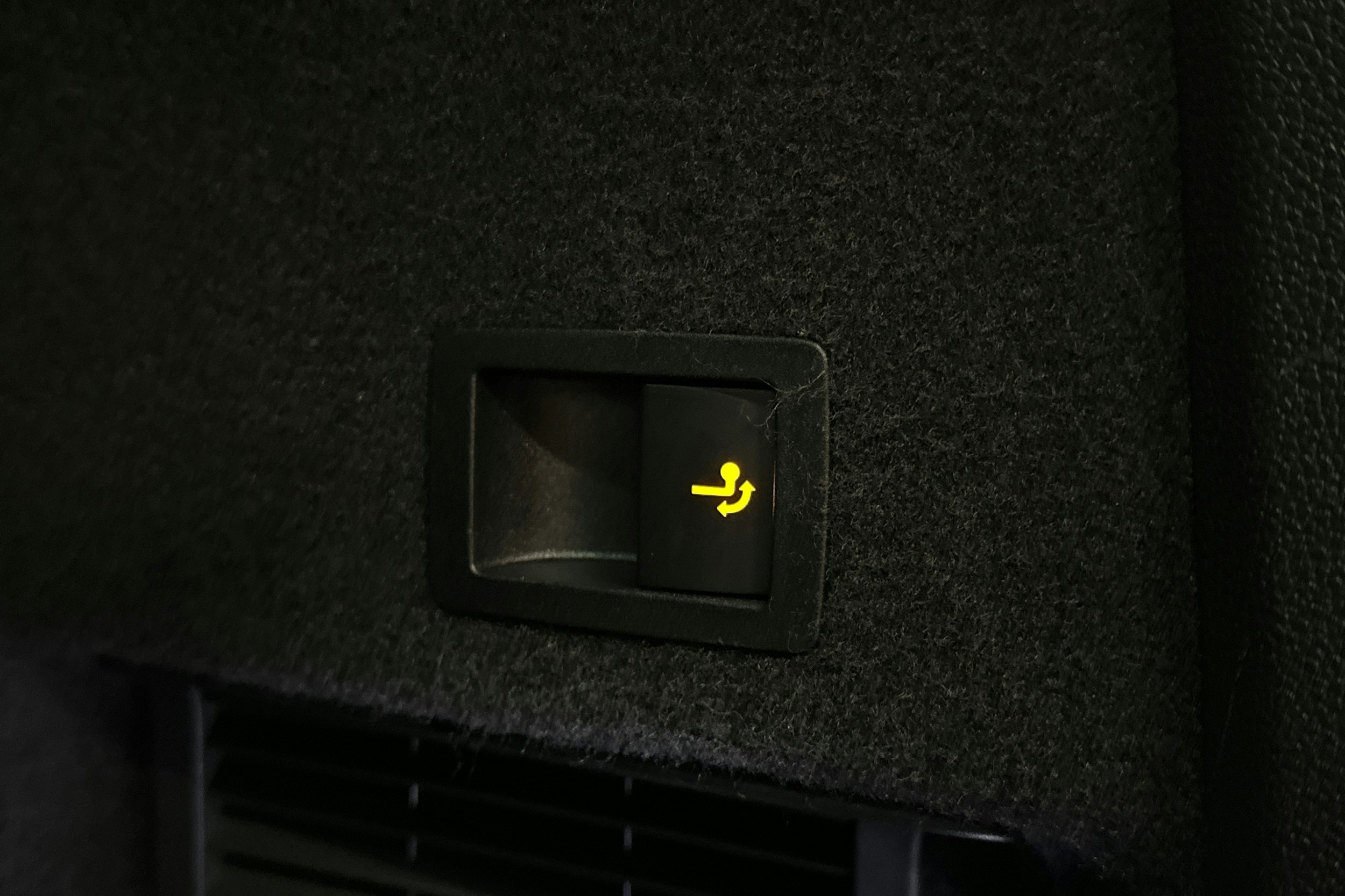 harmaa Skoda Kodiaq 2022 kuva 16.