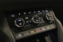 harmaa Skoda Kodiaq 2022 kuva 28.