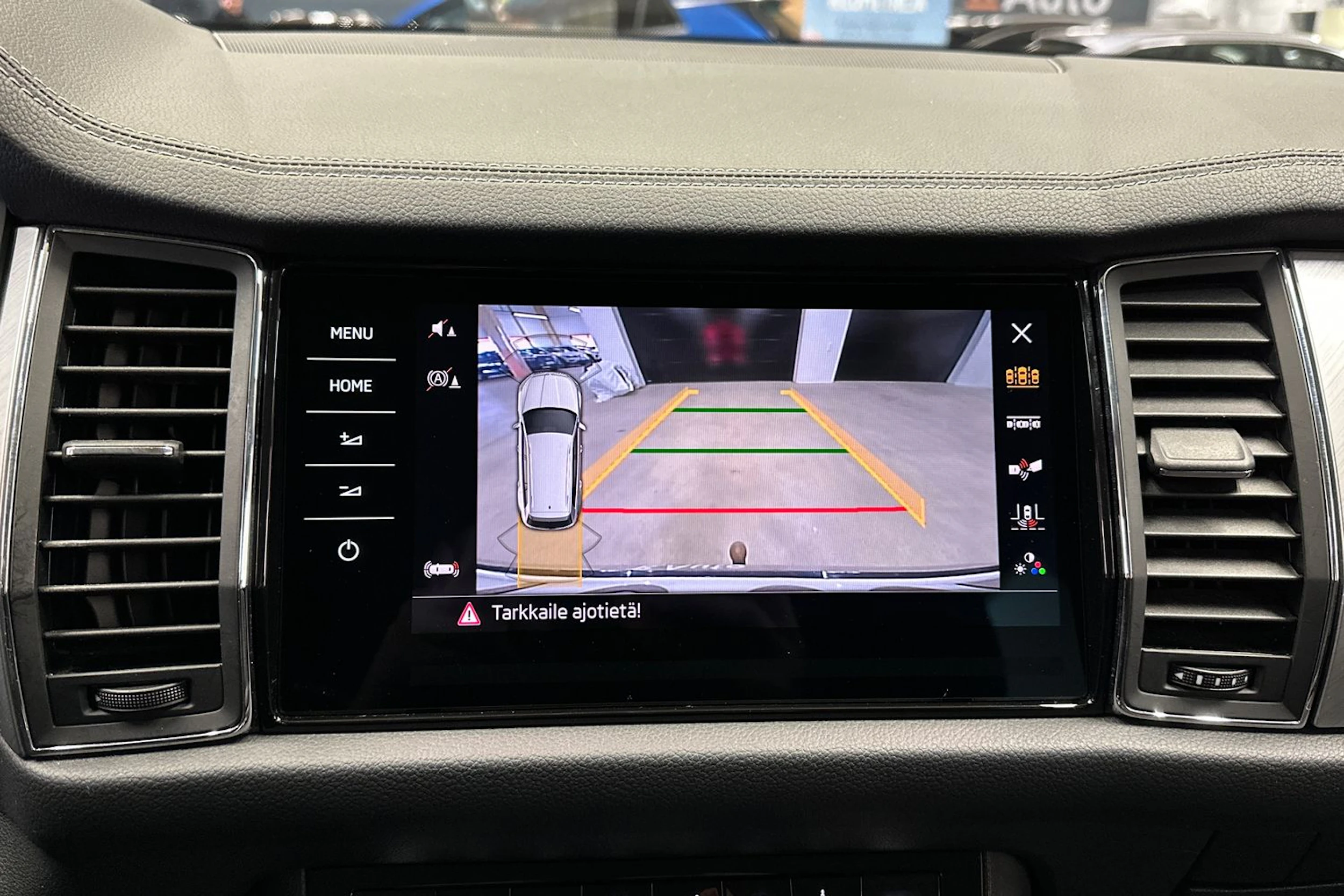 sininen Skoda Kodiaq 2022 kuva 17.