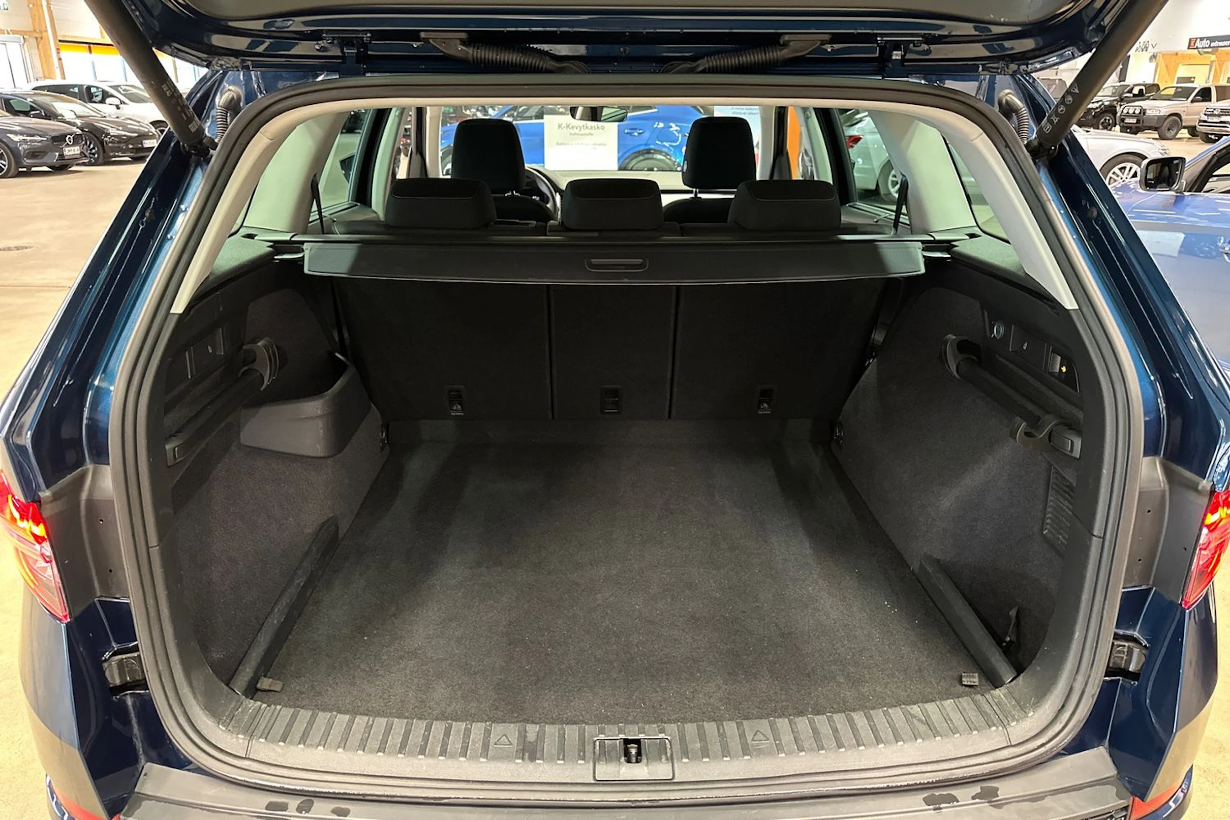 sininen Skoda Kodiaq 2022 kuva 33.