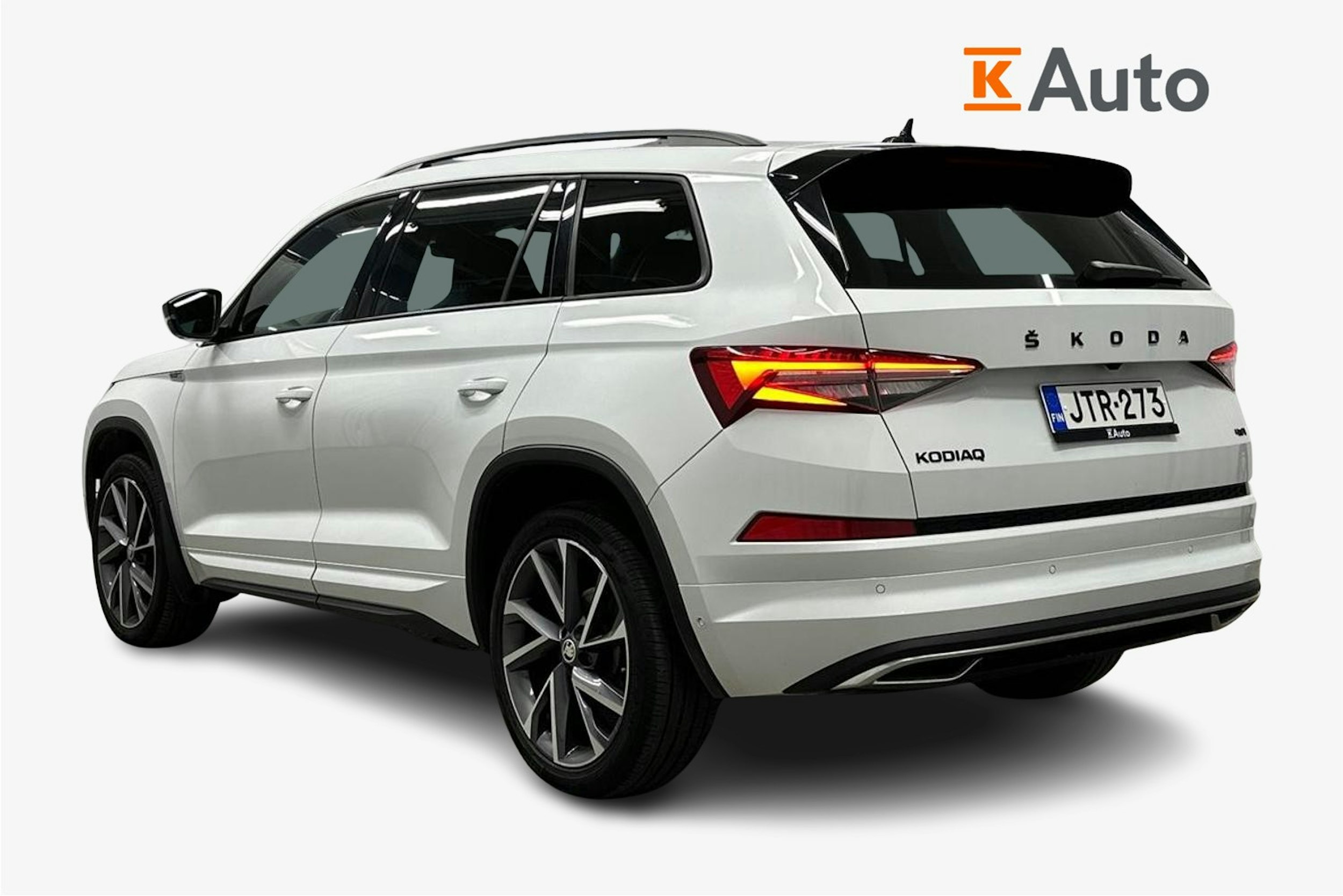 valkoinen Skoda Kodiaq 2022 kuva 2.