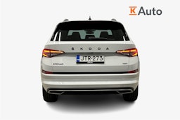 valkoinen Skoda Kodiaq 2022 kuva 3.