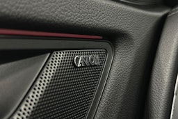 valkoinen Skoda Kodiaq 2022 kuva 18.