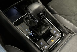 valkoinen Skoda Kodiaq 2022 kuva 29.