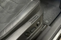 musta Skoda Kodiaq 2022 kuva 12.