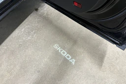 musta Skoda Kodiaq 2022 kuva 13.