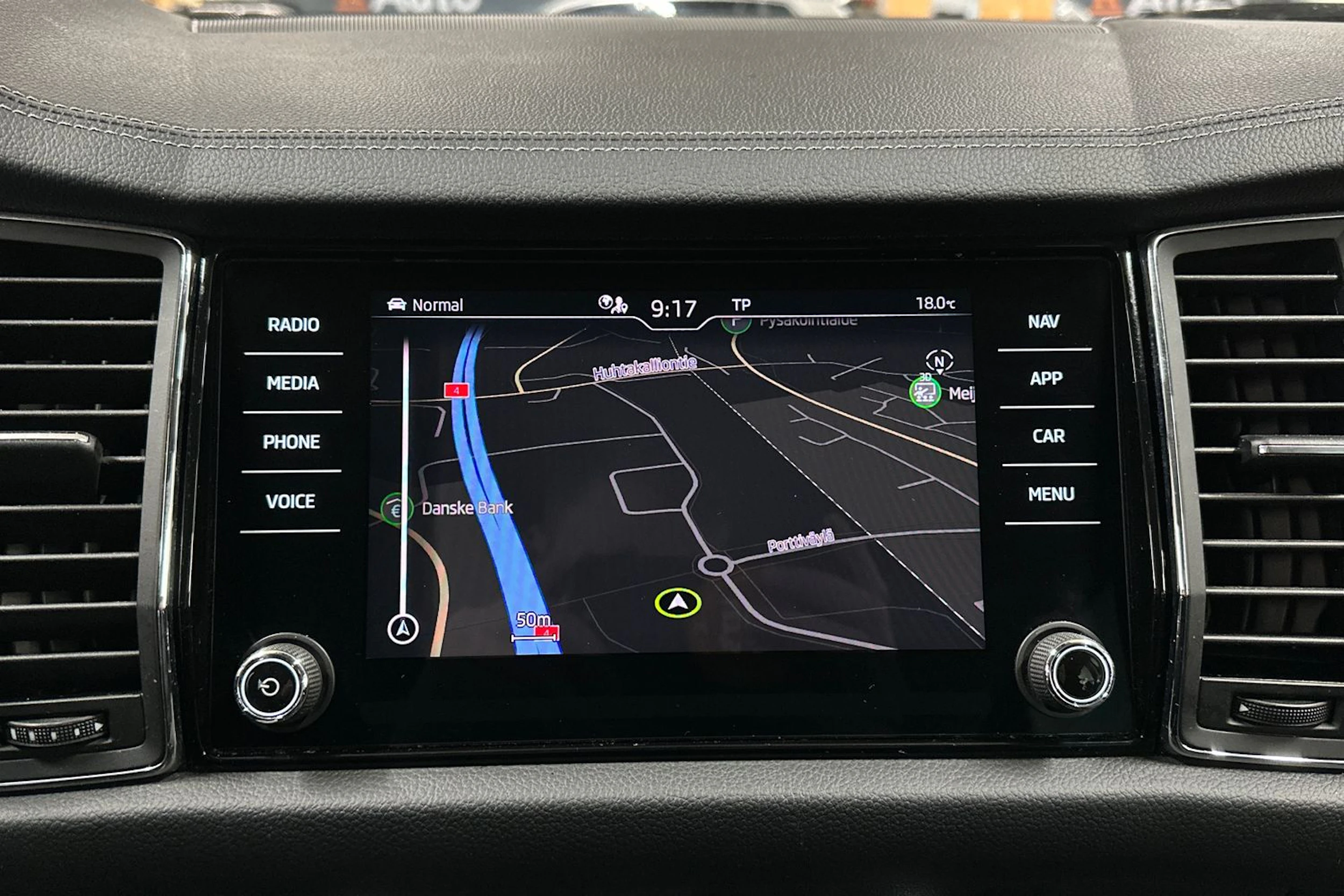 musta Skoda Kodiaq 2022 kuva 17.