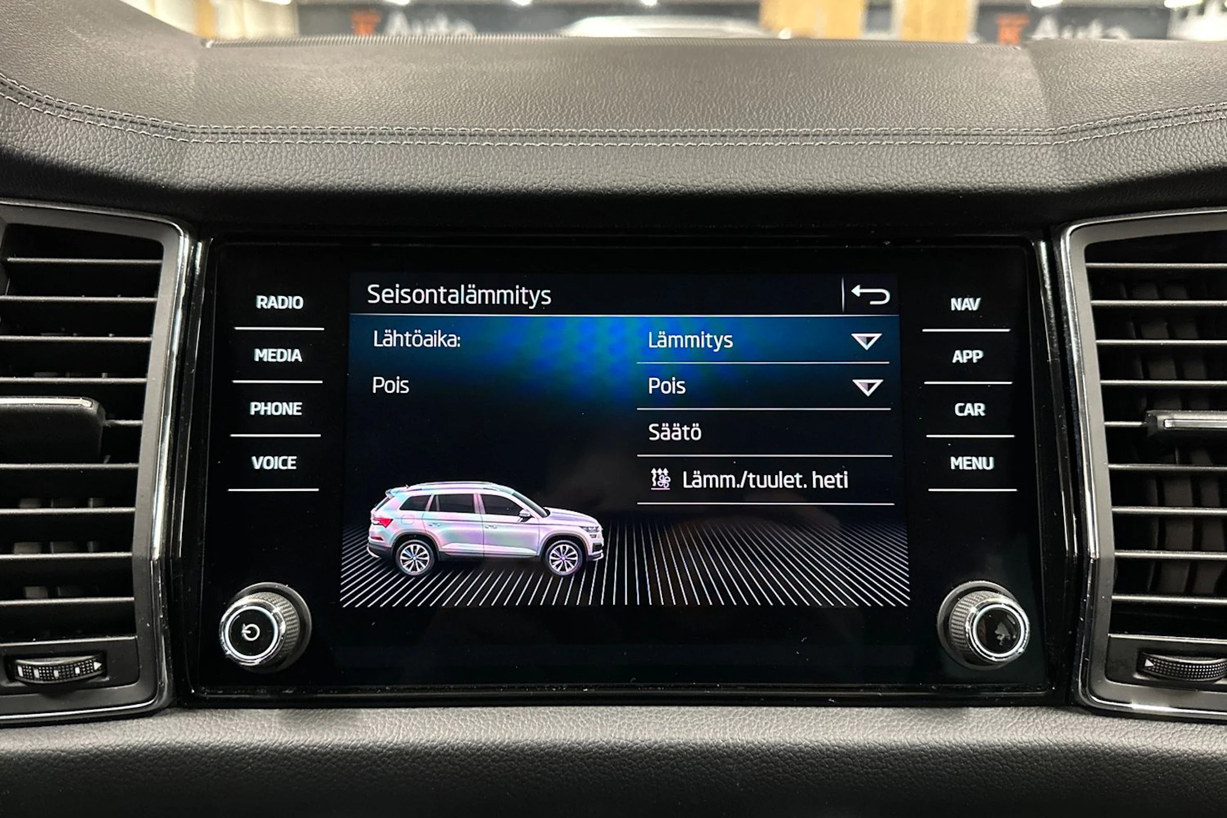 musta Skoda Kodiaq 2022 kuva 19.