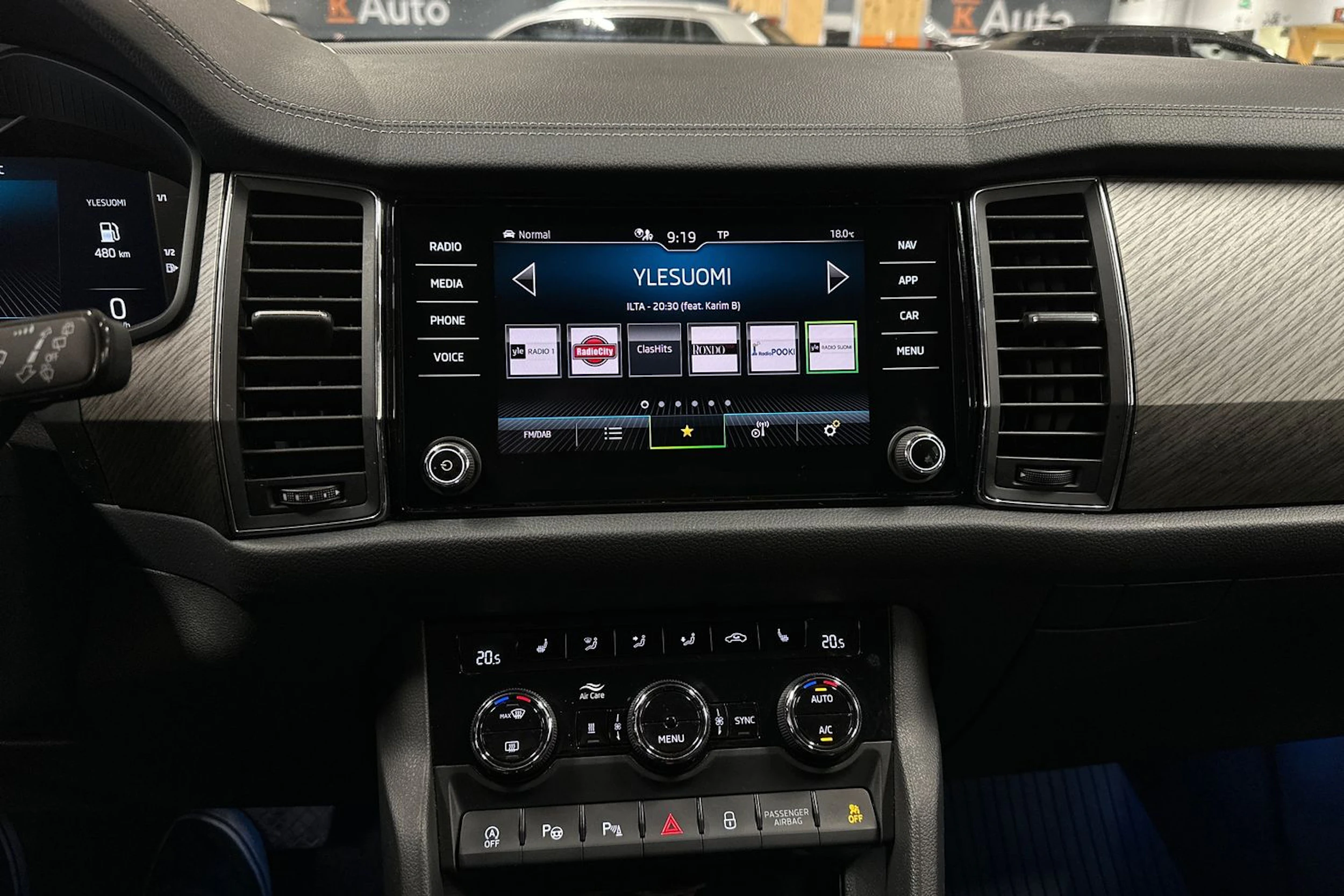 musta Skoda Kodiaq 2022 kuva 22.