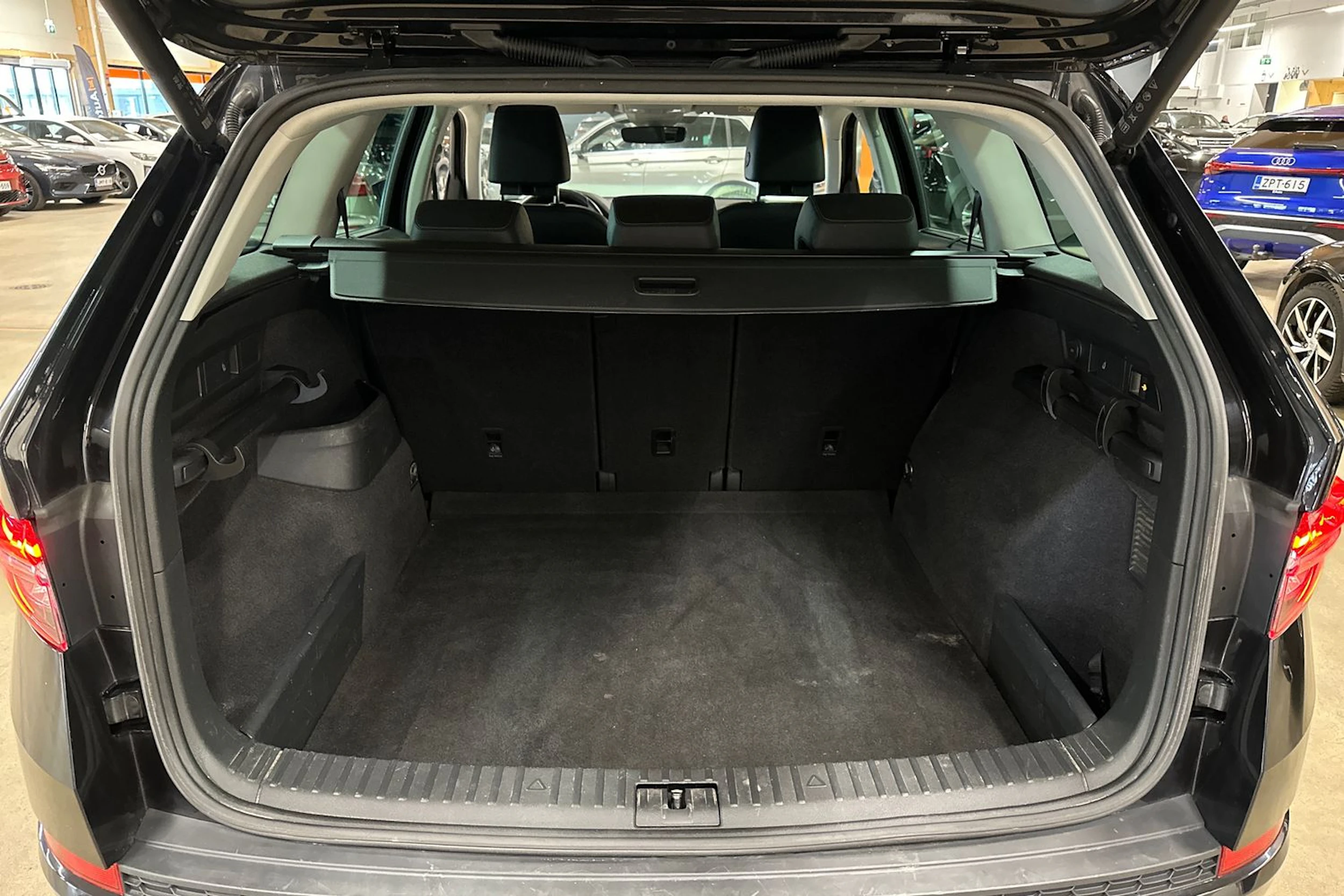 musta Skoda Kodiaq 2022 kuva 29.