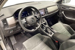 harmaa Skoda Kodiaq 2022 kuva 7.