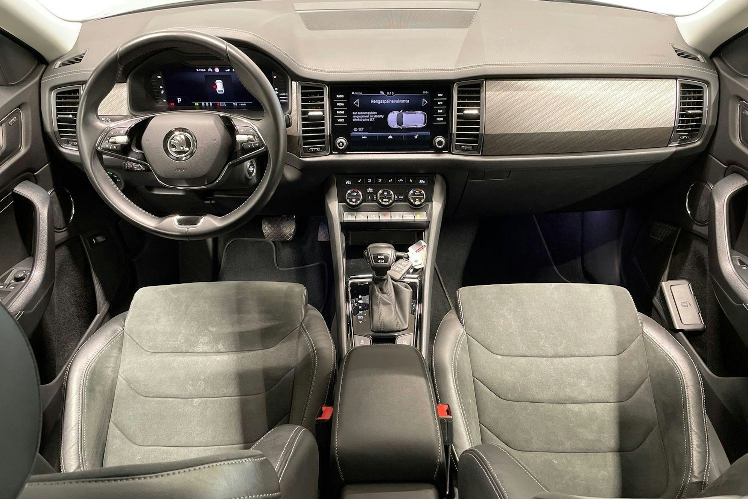 harmaa Skoda Kodiaq 2022 kuva 9.