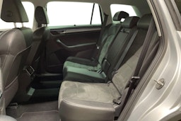 harmaa Skoda Kodiaq 2022 kuva 10.