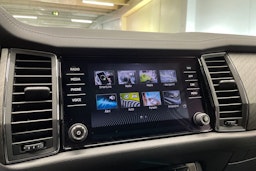harmaa Skoda Kodiaq 2022 kuva 17.