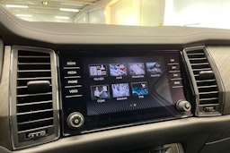 harmaa Skoda Kodiaq 2022 kuva 18.