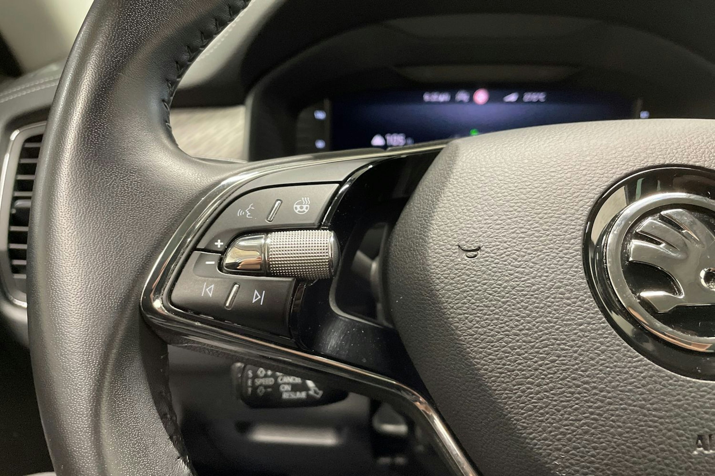 harmaa Skoda Kodiaq 2022 kuva 26.