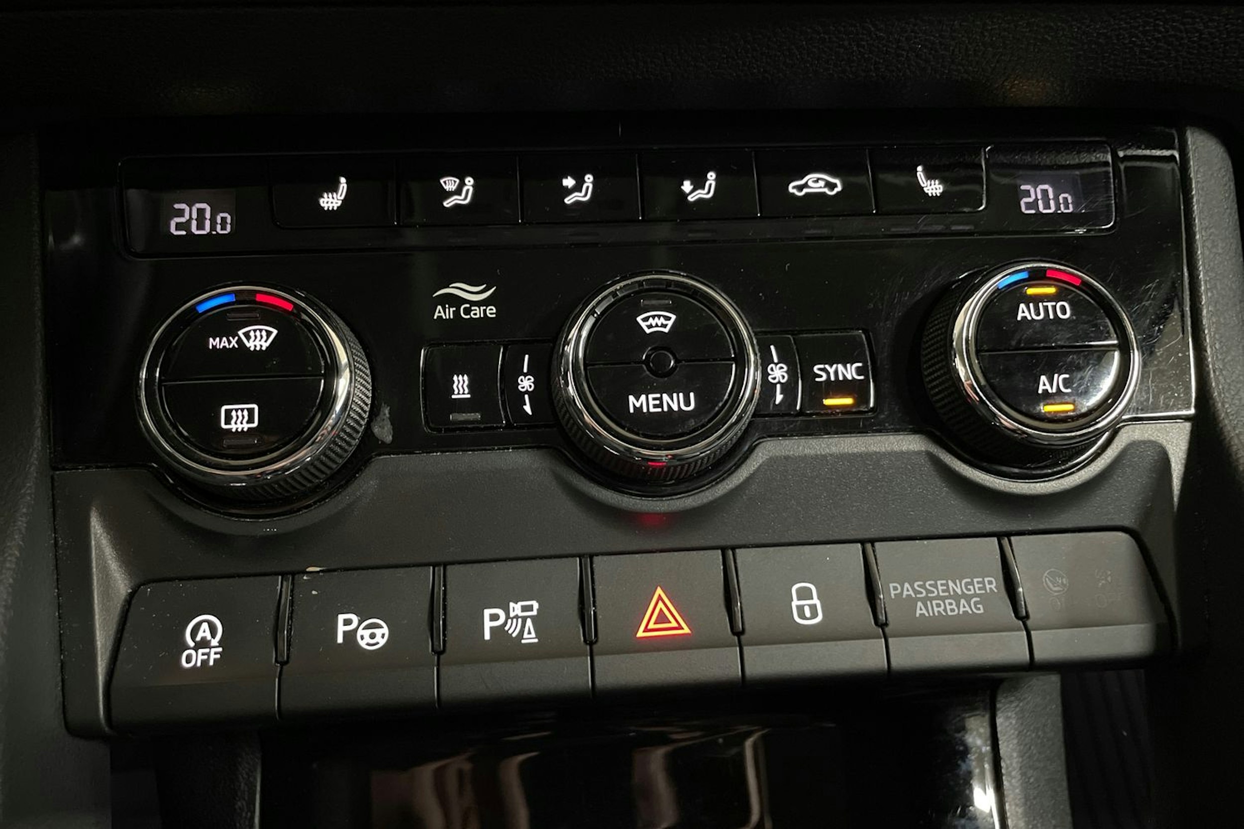 musta Skoda Kodiaq 2022 kuva 20.