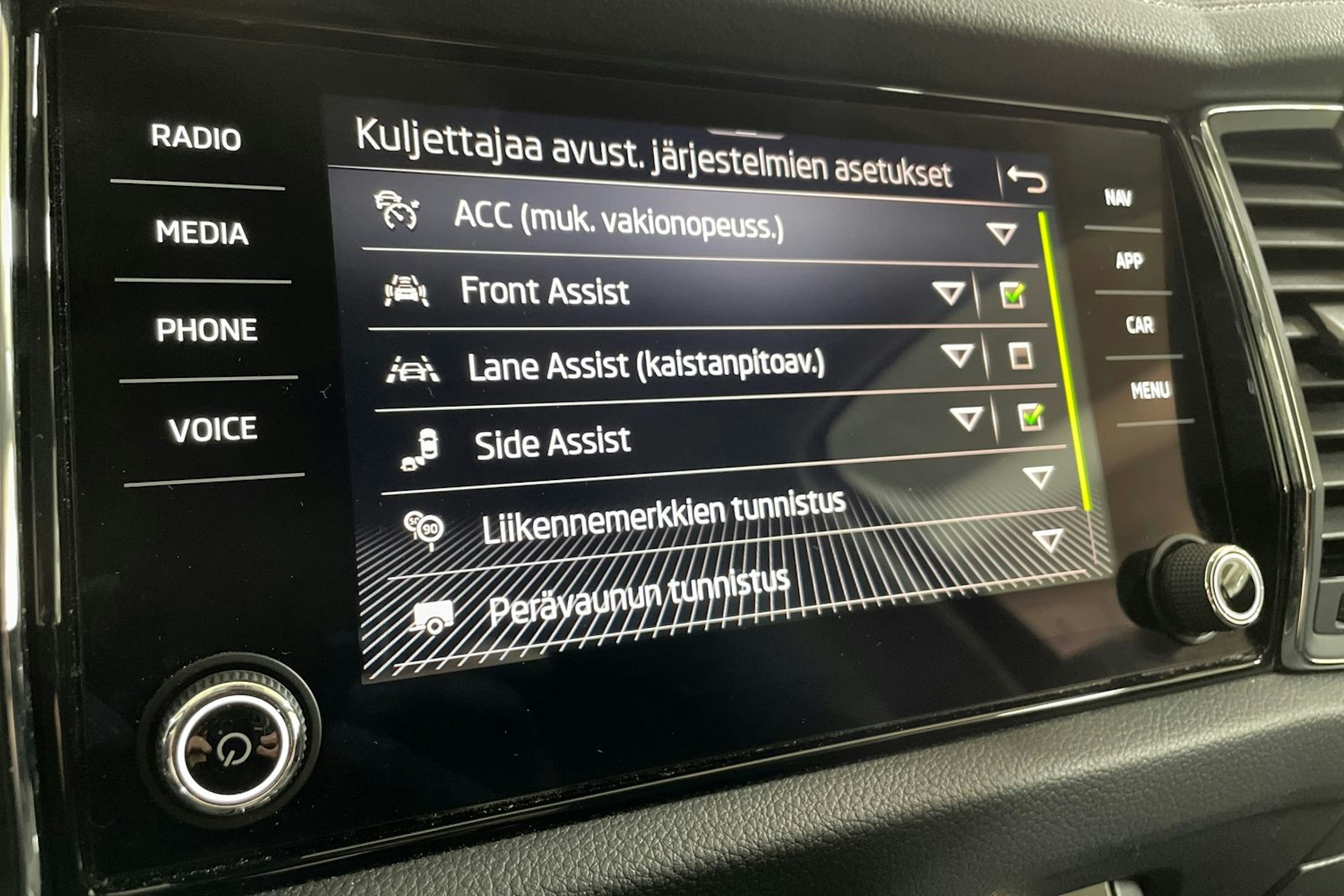 musta Skoda Kodiaq 2022 kuva 25.
